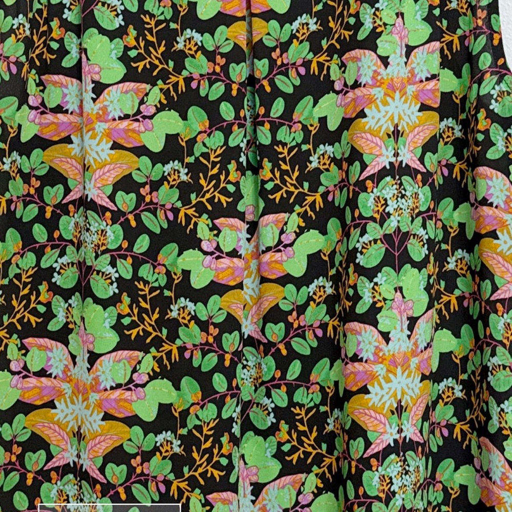 Cabi 4739 Pixie Top Fall 2024 Medium Euc - image 5